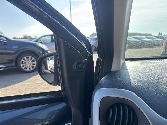 Peugeot 108 1.0 e-VTi Active WEINIG KILOMETERS picture 22
