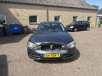BMW 1-serie 116i Business+ REST BPM €300,-!!! picture 2