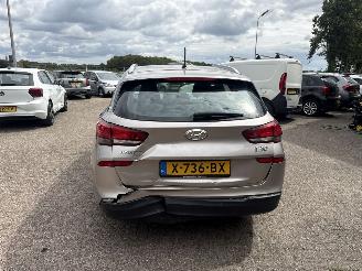 Hyundai I-30 1.0 T-GDI i-Drive REST BPM €1000,-!!! picture 6