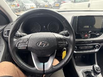 Hyundai I-30 1.0 T-GDI i-Drive REST BPM €1000,-!!! picture 25