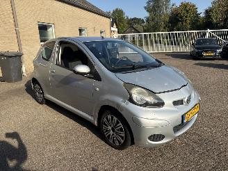 krockskadad bil auto Toyota Aygo 1.0-12V Comfort Automaat 2009/7