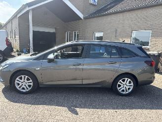 Opel Astra SPORTS TOURER 1.0 Business Ex REST BPM €700,-!!! picture 4