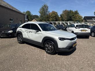 Vaurioauto  passenger cars Mazda MX-30 e-SkyActiv 145 First Edition 36kWh 2020/10