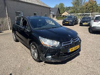Citroën DS4 1.6 e-HDI Business AUT REST BPM €600,-!!! picture 1