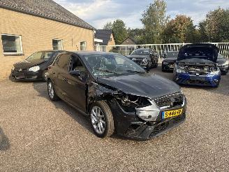 damaged passenger cars Seat Ibiza 1.0 EcoTSI FR Business Intense REST BPM €1700,-!!! 2023/1