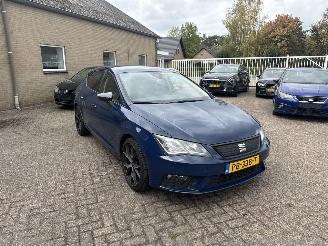 Auto incidentate Seat Leon 1.0 EcoTSI St.BnsI. REST BPM €400,-!!! 2017/5