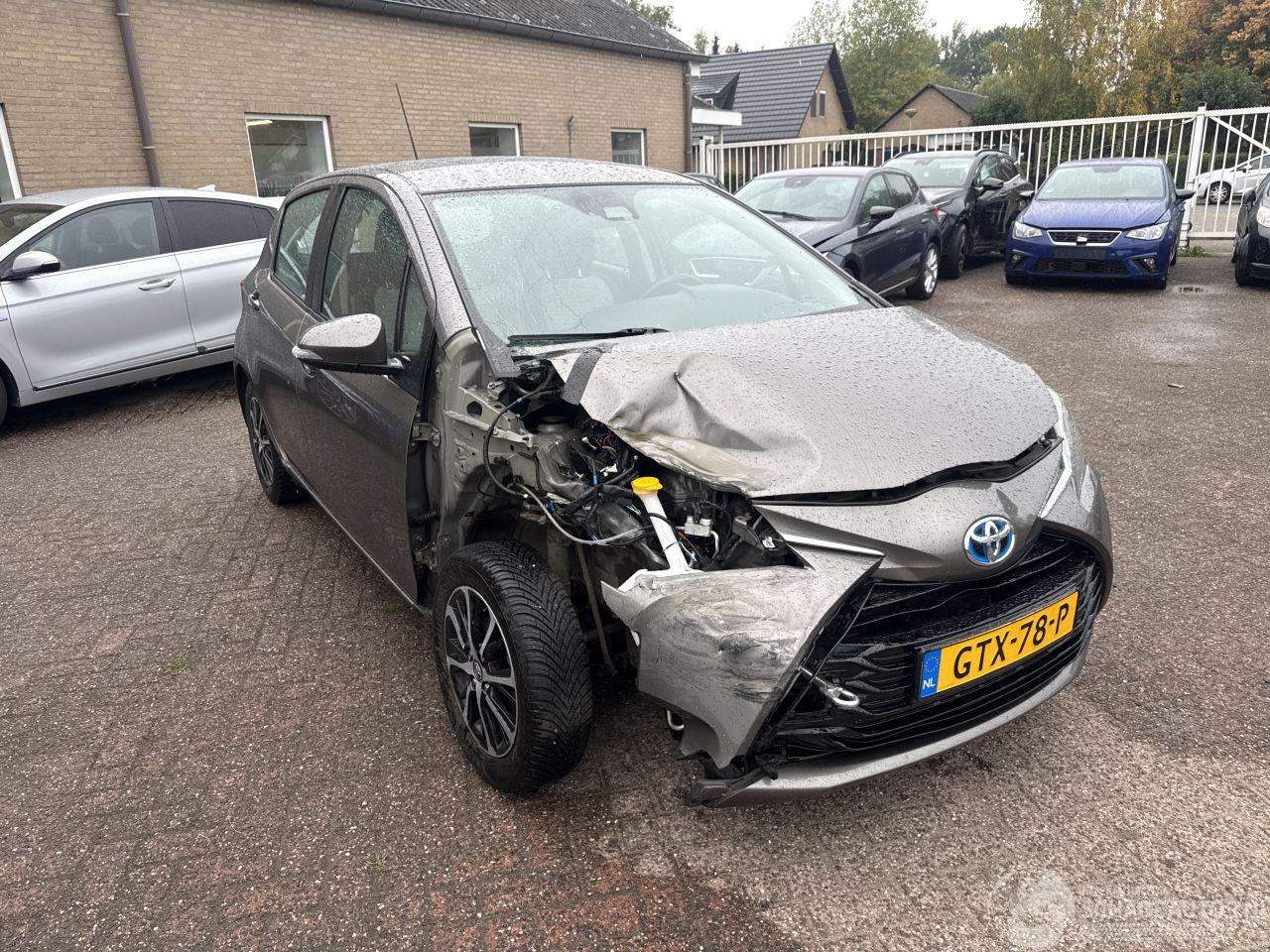 Toyota Yaris 1.5 Hybrid Dynamic AUT