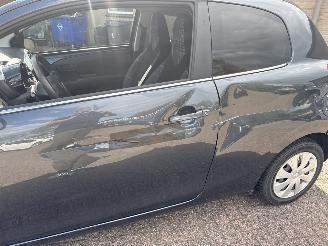 Peugeot 108 1.0 e-VTi Active picture 9