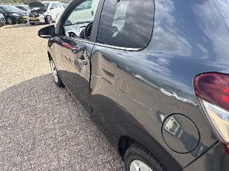 Peugeot 108 1.0 e-VTi Active picture 13