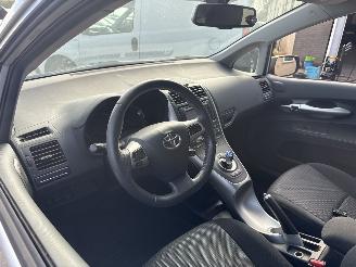 Toyota Auris 1.8 Full Hyb.Exe.Bns picture 18