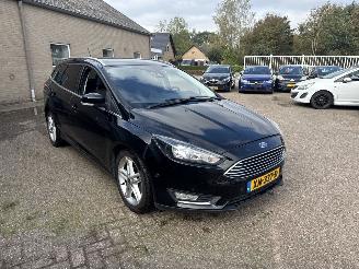 Voiture accidenté Ford Focus 1.0 Titanium REST BPM €300,-!!! 2018/2