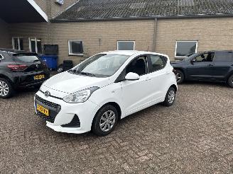 Hyundai I-10 1.0i Comfort REST BPM €300,-!!! picture 2