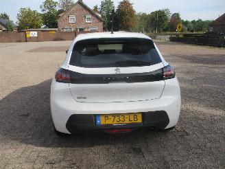 Peugeot 208 1.2 PureTech Allure Pack REST BPM €1400,-!!! picture 6