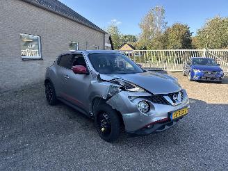 krockskadad bil auto Nissan Juke 1.6 Tekna AUTOMAAT REST BPM €400,-!!! 2017/8