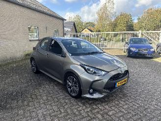 skadebil auto Toyota Yaris 1.5 Hybrid.Active AUT WEINIG KM REST BPM €200,-!!! 2022/9