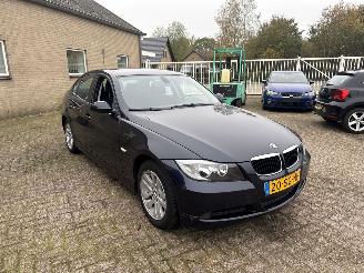 skadebil auto BMW 3-serie 318i Dynamic Exec. 2006/1