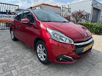  Peugeot 208 1.2 PureTech Blue Lease Premium 2015/9
