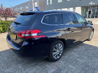 Peugeot 308 SW 1.2 PureTech Blue Lease Premium picture 6
