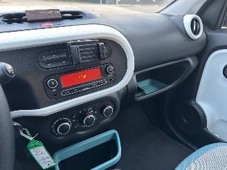 Renault Twingo 1.0 SCe Collection picture 12