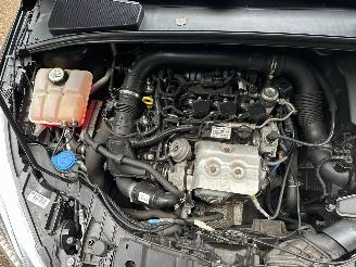 Ford Focus Wagon 1.0 Trend | Nieuwe riem! picture 3