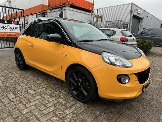 Schadeauto Opel Adam 1.4 Unlimited 2019/8