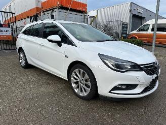 Coche accidentado Opel Astra 1.6 CDTI Edition ST 2016/12