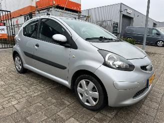 skadebil auto Toyota Aygo 1.0-12V Comfort 2010/1