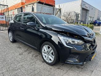 uszkodzony samochody osobowe Renault Clio 1.0 TCe Zen 2022/11
