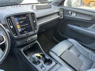 Volvo XC40 2.0 T4 Momentum picture 12