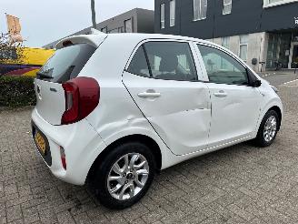 Kia Picanto 1.0 CVVT ComfortPlusLine Navigator picture 6