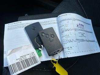 Renault Clio 1.2 Night & Day picture 13