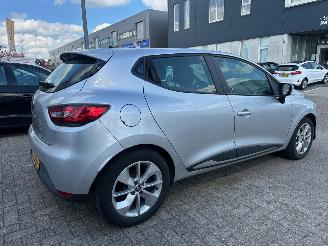 Renault Clio 1.2 Night & Day picture 6