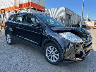 Auto incidentate Ford Kuga 1.5 Titanium 4WD Automaat 2015/3