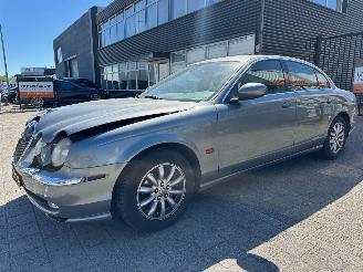 Jaguar S-type 3.0 V6 Executive picture 4
