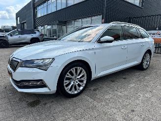 Skoda Superb Combi 1.4 TSI iV Sportline Business picture 3