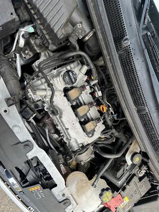 Opel Karl 1.0 Rocks Automaat Online Edition picture 3