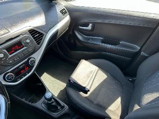 Kia Picanto 1.0 CVVT DynamicLine picture 13