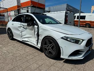 Vaurioauto  passenger cars Mercedes A-klasse 200 Business Solution AMG 2019/9