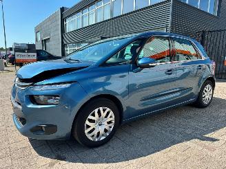 Citroën C4 PICASSO 1.2 PureTech Selection picture 3