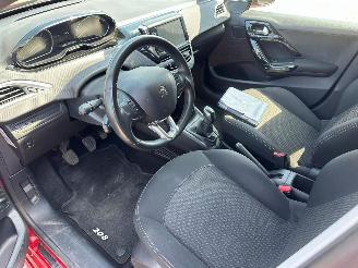 Peugeot 208 1.2 PureTech Active picture 7