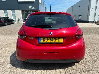 Peugeot 208 1.2 PureTech Active picture 5