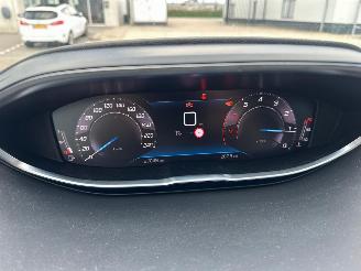Peugeot 5008 1.2 PureTech Allure Pack Business 7p picture 10