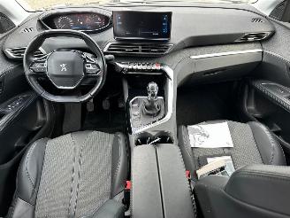 Peugeot 5008 1.2 PureTech Allure Pack Business 7p picture 17