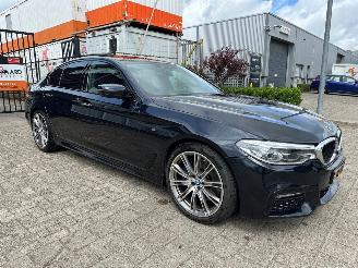 uszkodzony samochody osobowe BMW 5-serie 540i xDrive High Executive 2016/11