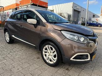 skadebil auto Renault Captur 0.9 TCe Dynamique 2015/3