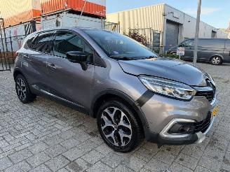 skadebil auto Renault Captur 0.9 TCe Intens 2018/1