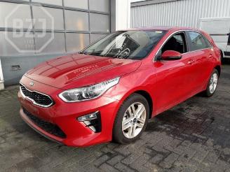 Vrakbiler auto Kia Cee d Ceed (CDB5/CDBB), Hatchback 5-drs, 2018 1.0i T-GDi 12V 2020/12