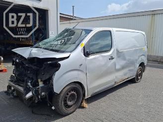 Coche siniestrado Citroën Jumpy Jumpy, Van, 2016 2.0 Blue HDI 120 2019