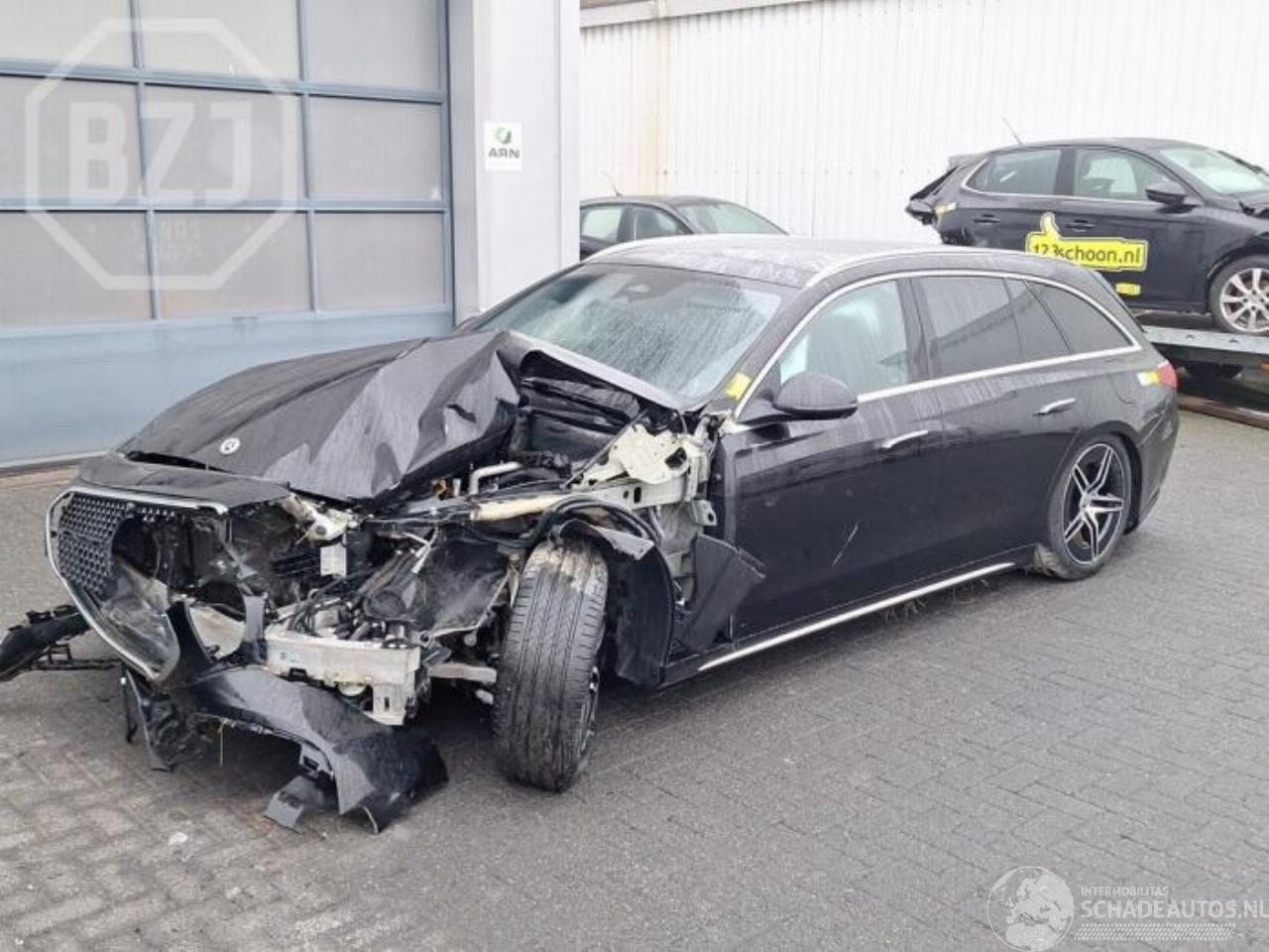 Mercedes E-klasse E Estate (S214), Combi, 2023 E-300 e 2.0 Turbo 16V