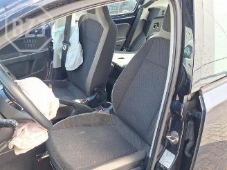 Volkswagen Up! Up! (121), Hatchback, 2011 1.0 12V 60 picture 6